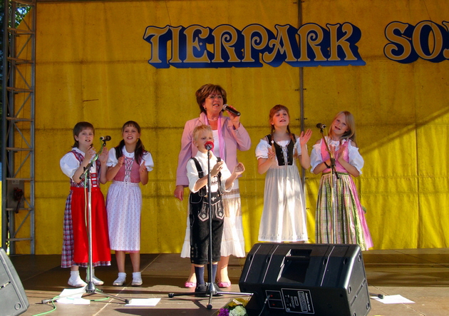 Karin Roth und die Original Rennsteigspatzen in Luckenwalde